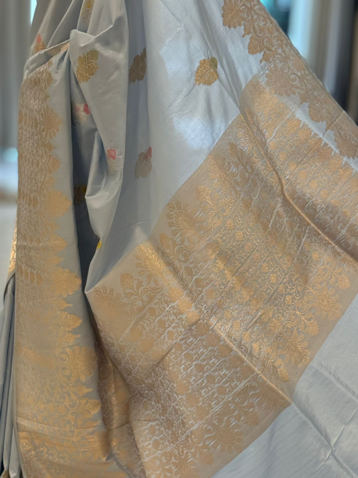 Silver Kadhuwa Banarasi