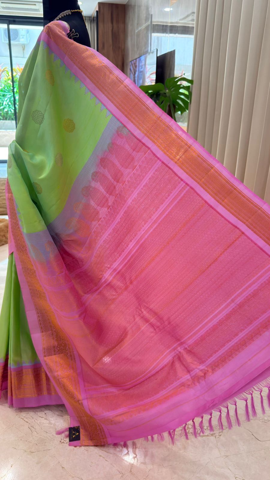 Pista Green Gadwal Silk