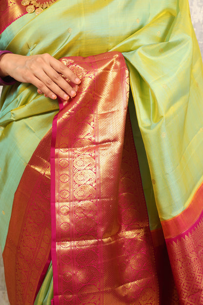 Green Plain Pink Border