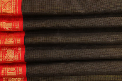 Black full checks Vairaoosi Red Border