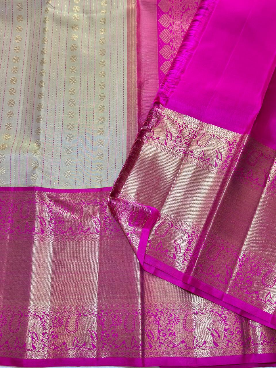 Beige Stripe Rani Pink Border