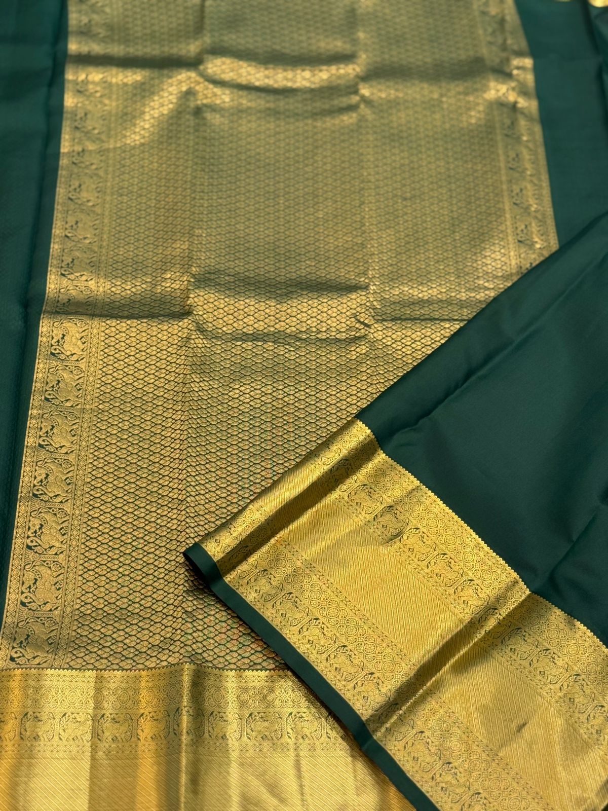 Peacock Motif Dark Green Splendor