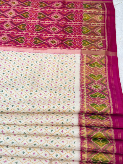 Ivory Magenta Ikkat Silk Grace