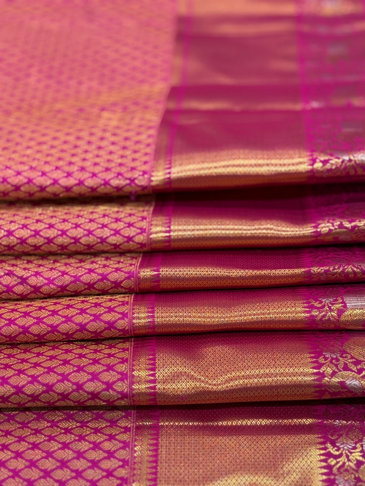 Magenta Kanjivaram Zari Elegance