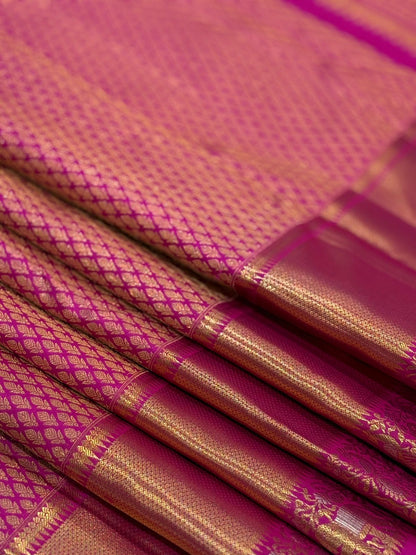 Magenta Kanjivaram Zari Elegance