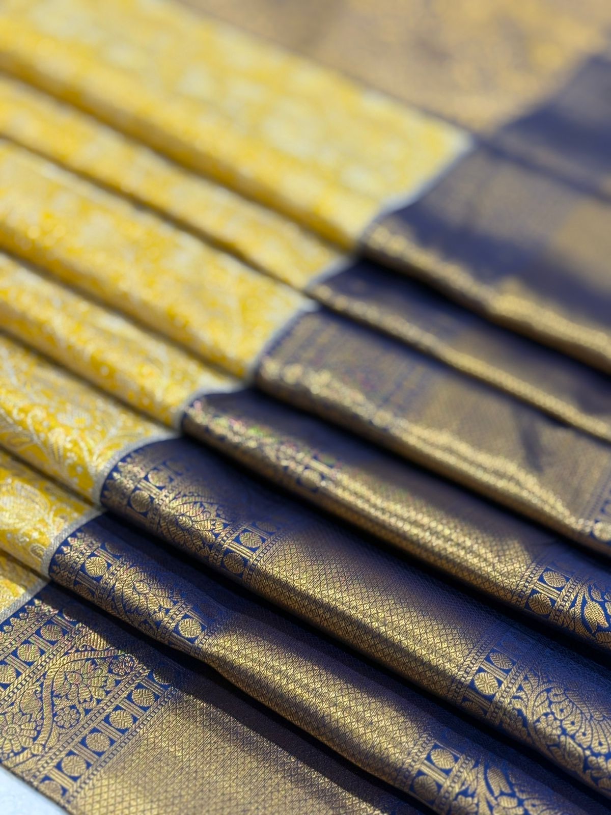 Golden Zari Sunshine Royal Elegance