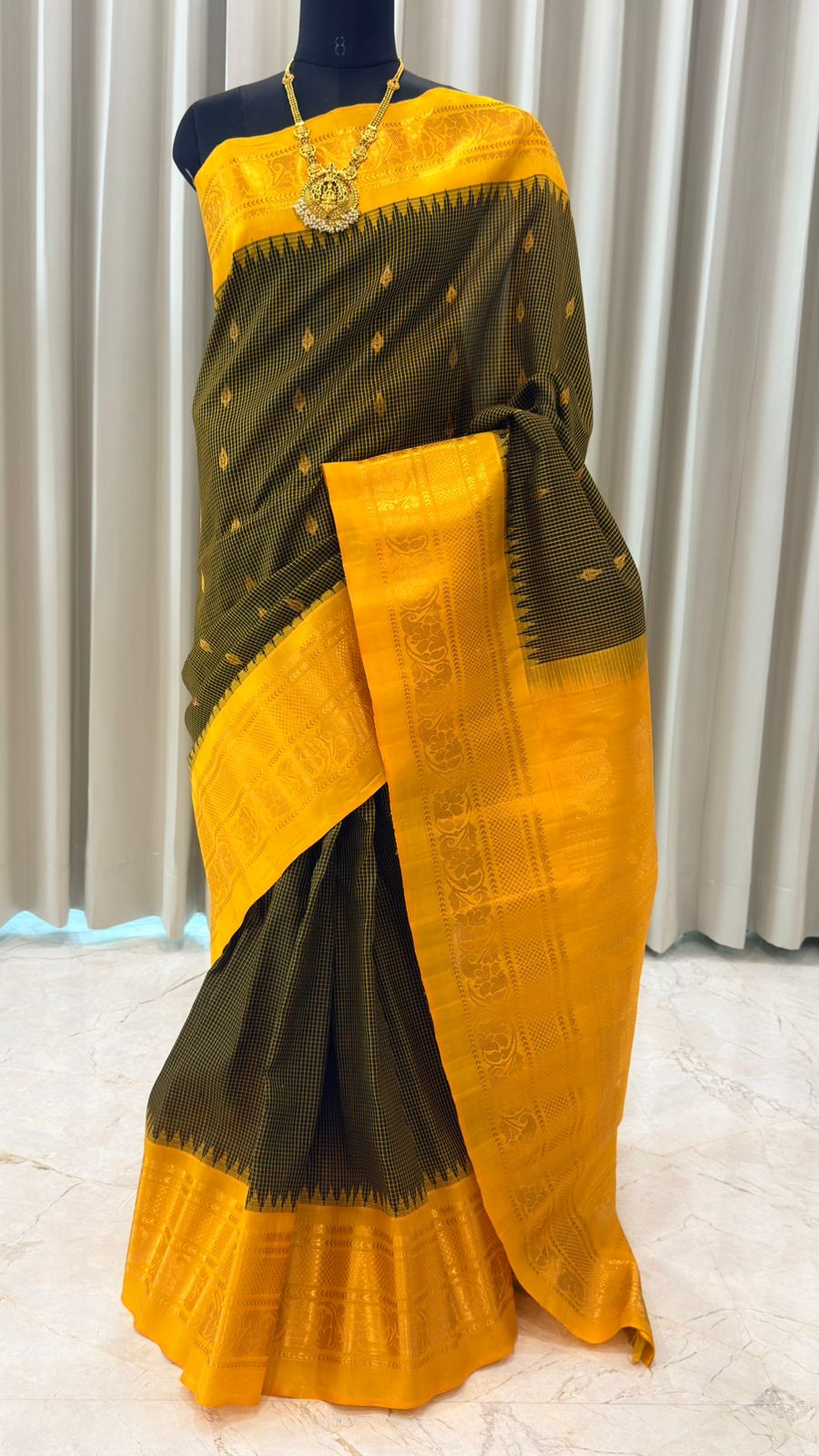 Timeless Coffee Gadwal Saree