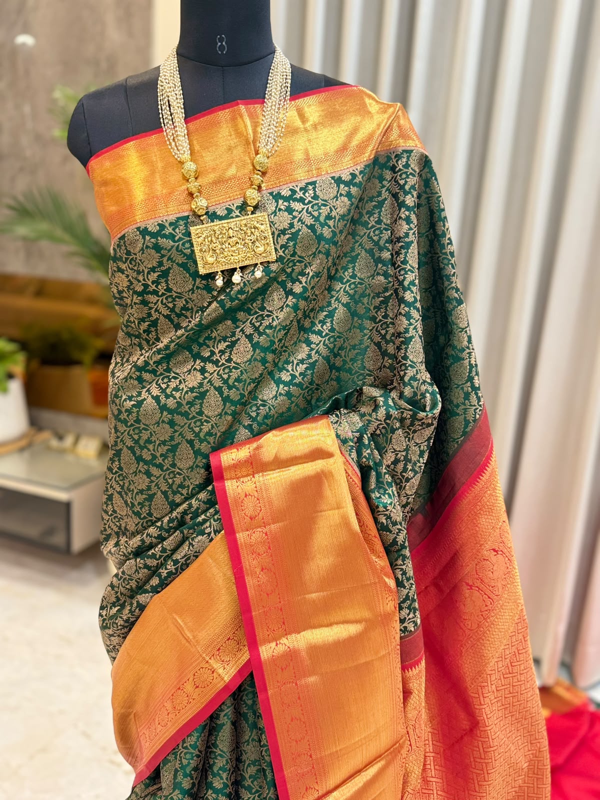 Emerald Green Crimson Kanjivaram Saree