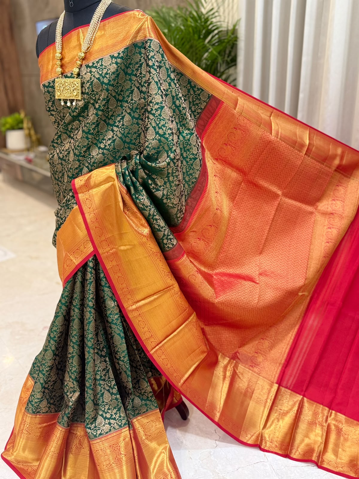 Emerald Green Crimson Kanjivaram Saree