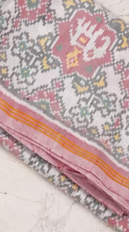 Elegant Geometric Floral Ikat Weave